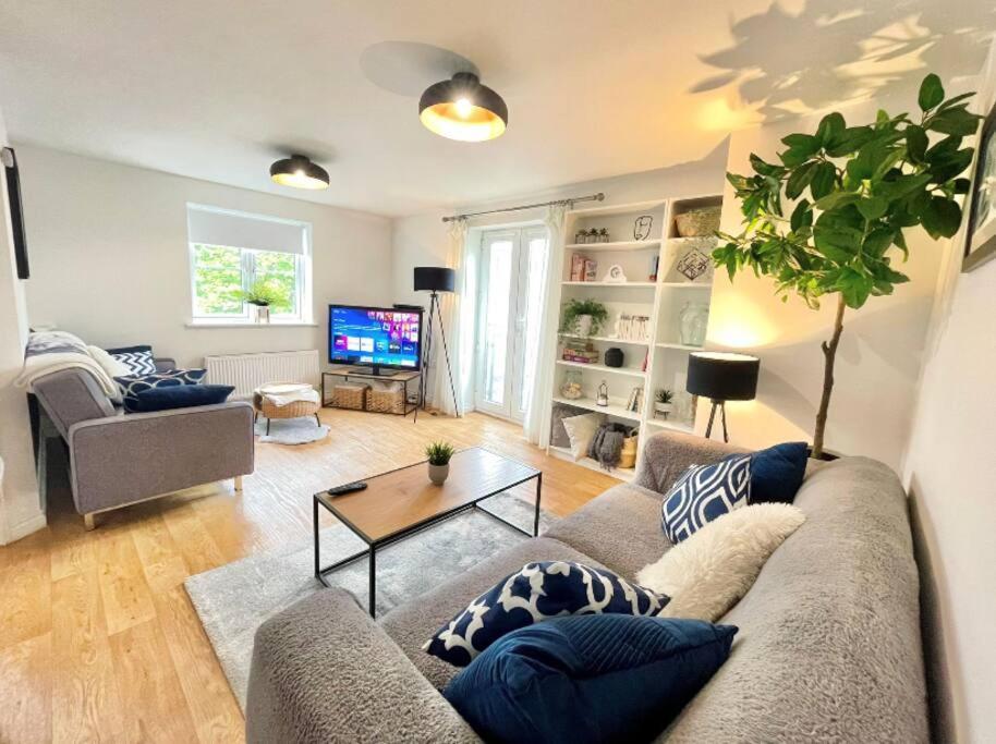 Lovely 2-Bedroom Bristol Apartment. Free Parking. Exterior photo