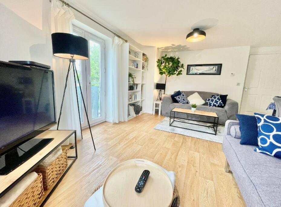 Lovely 2-Bedroom Bristol Apartment. Free Parking. Exterior photo
